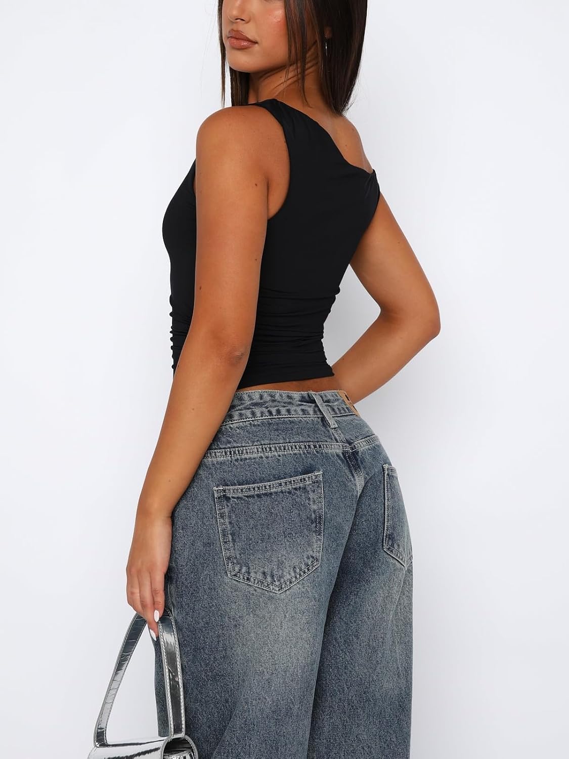 Charlotte bluzka bez ramiączek - modna i dopasowana